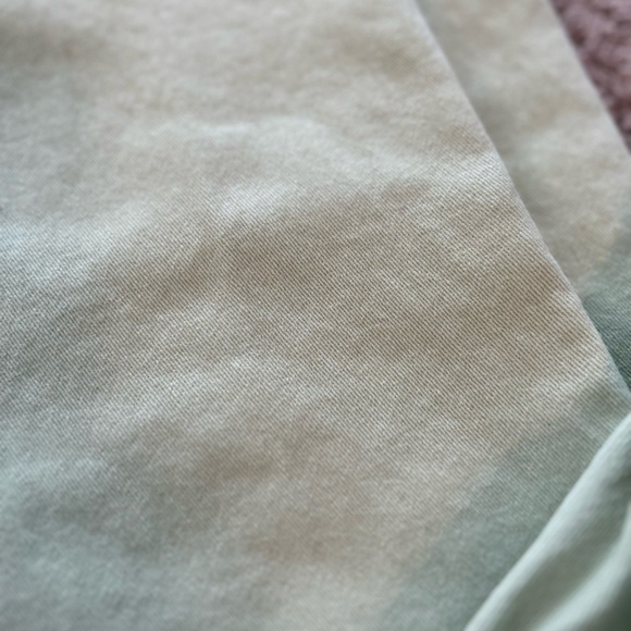 Gloria Vanderbilt Women’s Green Jeans
Size 14P - Picture 4 of 5